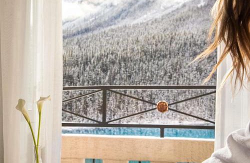 Lake Louise Resort | Fairmont Château Lake Louise