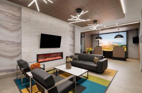 Dilworth Mountain Estates Hotel | La Quinta Inn & Suites by Wyndham Kelowna BC