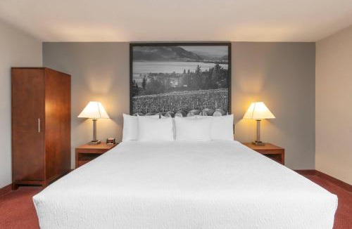 Vernon Hotel | Quality Inn & Suites