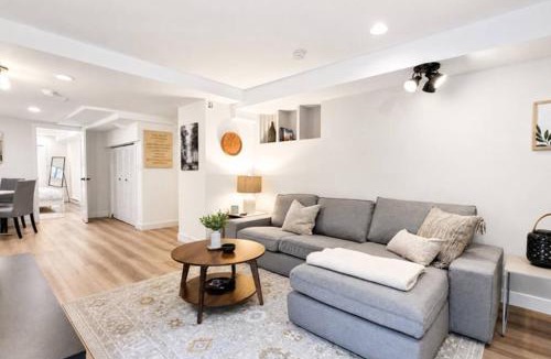 Lynn Valley House | Spacious Lynn Valley RetreatNear trails & Village