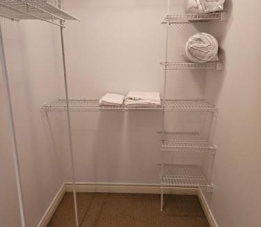 Southwest Mission Bed & Breakfast | Cozy Studio Room in Upper Mission, Kelowna