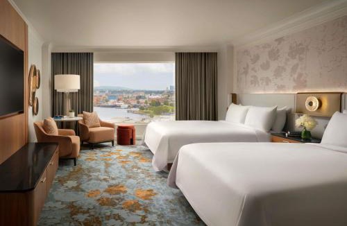 Coal Harbour Hotel | Fairmont Waterfront