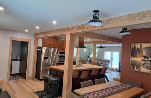 Squamish-Lillooet Regional District House | Bralorne Suites & rooms