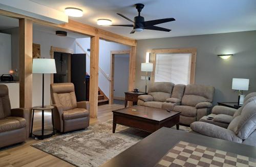 Squamish-Lillooet Regional District House | Bralorne Suites & rooms