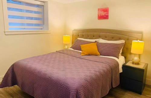Surrey House | Surrey 2BR Retreat with Free Parking Near Bose Forest Park