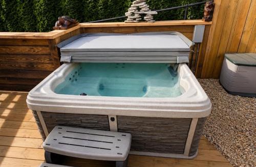 Vernon House | casa loma Okanagan Hideaway, Lake views & Outdoor Adventures