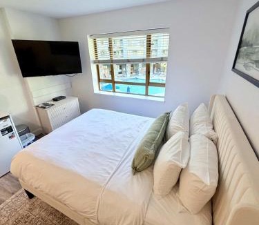 Village North Apartment | Cascade Lodge Studio-steps from village