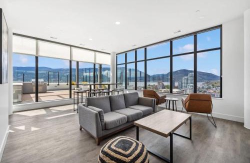 Downtown Kelowna House | Brand New Luxury Downtown Near the Beach #13