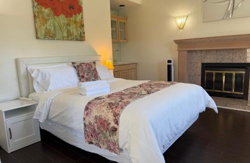 Richmond House | As You Wish Suites & Rooms Near YVR with Parking