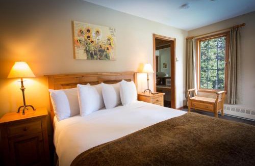 Lake Louise Cabin | Paradise Lodge and Bungalows