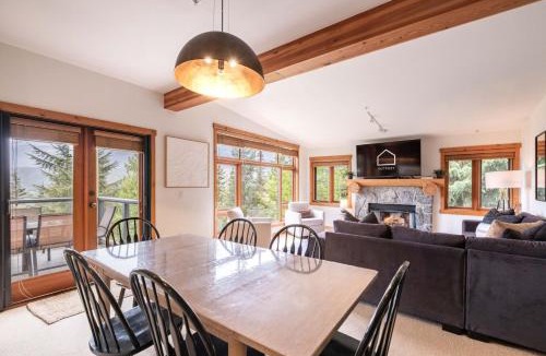 Nordic Estates House | Taluswood Ridge 4 by Outpost Whistler