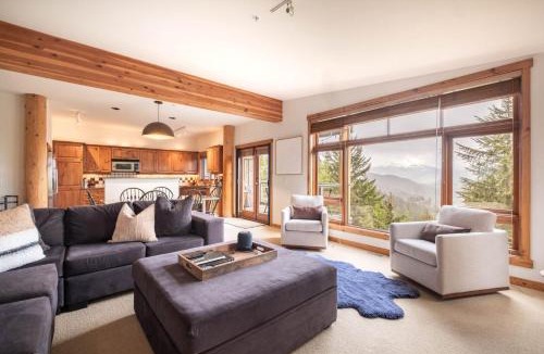 Nordic Estates House | Taluswood Ridge 4 by Outpost Whistler