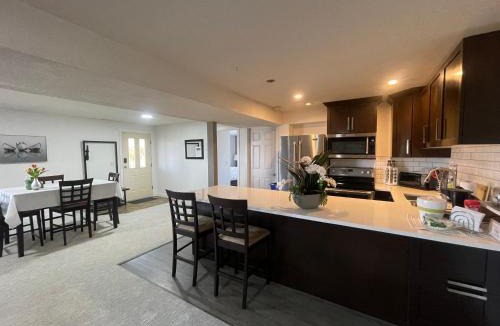 Vernon Apartment | Vernon Valley and Lake View with private Hot Tub