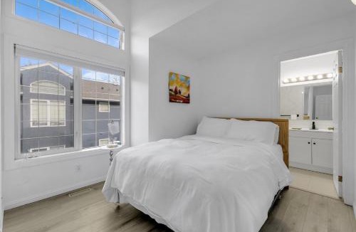 Crescent Heights House | Guest House in Calgary Downtown