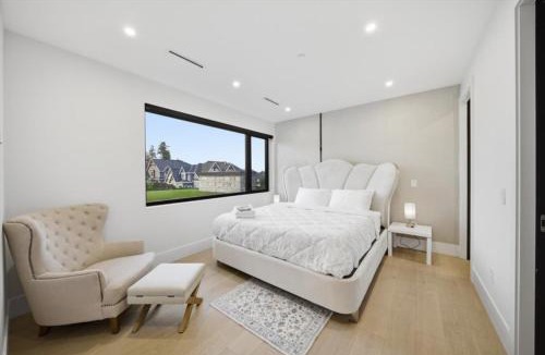 South Newton Villa | Premium Villa for Family Reunions & Wedding Stays