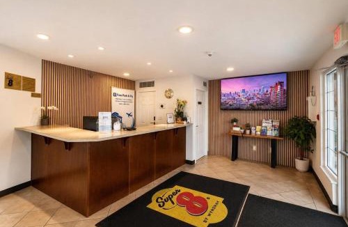 Winfield Hotel | Super 8 by Wyndham Lake Country/Winfield Area Airport North