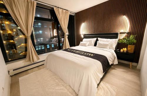 Gastown Apartment | AfterGlow Luxury Downtown 2BR Near Cruise Port & BC Place