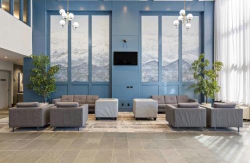 Northwest Calgary Hotel | Sandman Hotel & Suites Calgary West