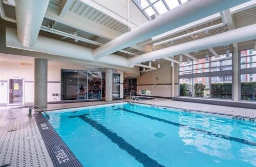 Crosstown Apartment | Modern 2BR Luxury Apartment - Amazing Location, Steps To Everything!