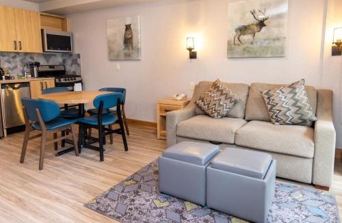Banff Cabin | Tunnel Mountain Resort