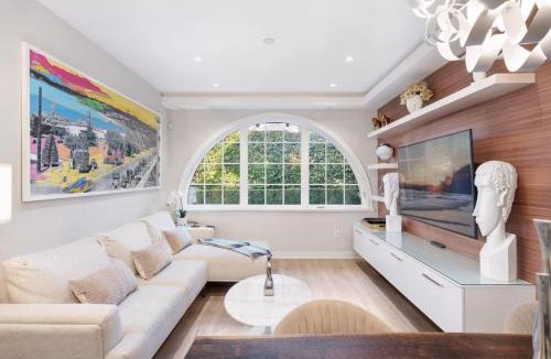 Kitsilano House | Quiet Kits Oasis. 2BR, Patio and Private Garage
