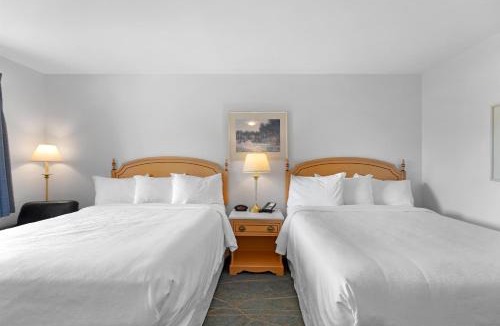 Balfour Resort | Kootenay Lakeview Resort BW Signature Collection