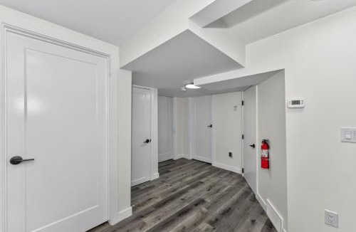 Highland Park House | New 2BR Home | Family Friendly | Near YYC Airport & Downtown - 4412 – DN