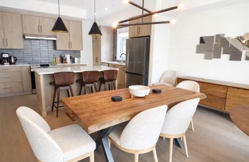 Teepee Town House | Aurora Lights - Luxe Townhouse Private Hot Tub