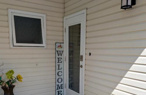 Southeast Kelowna House | Pet Friendly Licensed Suite on Haskap Farm