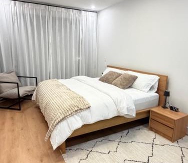 High River Villa | Downtown Luxe Stay - High River
