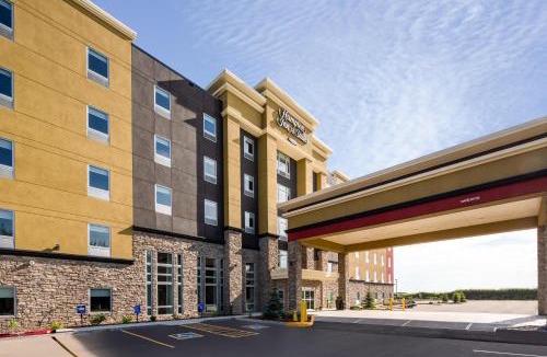 Northwest Edmonton Hotel | Hampton Inn & Suites Edmonton St. Albert, Ab