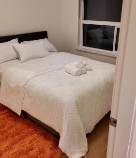 Guildford Apartment | Heart of the City Retreat