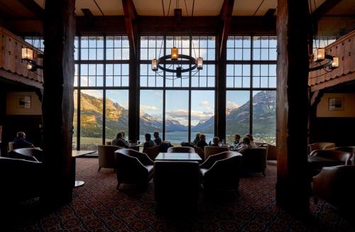 Waterton Park Hotel | Prince of Wales Hotel