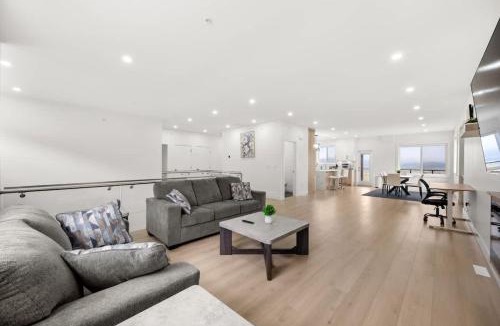 Eastern Hillsides House | 6BR Luxury Home with Terrace and Epic Views