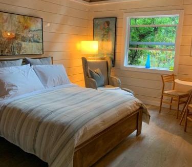Mayne Island House | Mayne Cottage