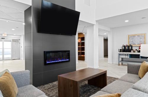 Calgary Hotel | Staybridge Suites - Calgary Airport by IHG