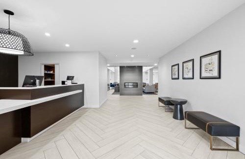 Calgary Hotel | Staybridge Suites - Calgary Airport by IHG