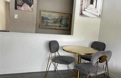 Wainwright Villa | Cozy and Welcoming Home Away in Wainwright Alberta