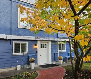 Kerrisdale Villa | 7811 The Solace Vista