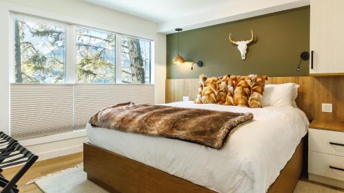 Teepee Town House | Ravens Nest - Private Hot Tub