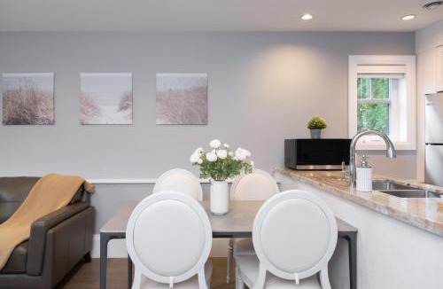 West Side Apartment | Brand New Stylish 2 bedrooms Suite in Shaughnessy