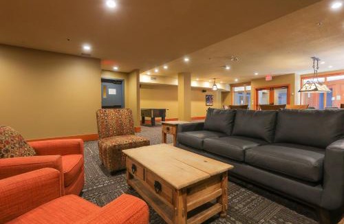 Rossland House | Slalom Creek 2 Bedroom & Den