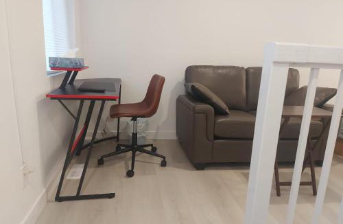 Southeast Calgary Apartment | Cozy Bachelor Suite