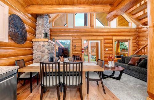 Golden Ski Chalet | Rustic Cabin Hideaway with BBQ Fire Pit and Mtn Views