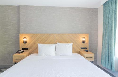 Guildford Hotel | Sandman Signature Surrey-Guildford Suites