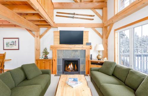 Big White Ski Resort Ski Chalet | Alpine Timbers 2 Luxury Chalet with Hot Tub