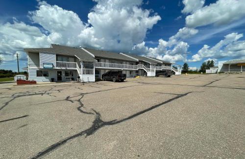 Elk Point Hotel | Hilltop Motor Inn