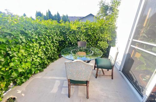 Townline Hill Bed & Breakfast | Cozy Nook in Fraser Valley Getaway with Breakfast