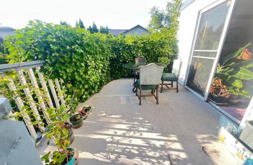 Townline Hill Bed & Breakfast | Cozy Nook in Fraser Valley Getaway with Breakfast