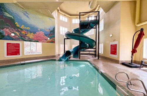 Southside Hotel | Super 8 by Wyndham Edmonton South
